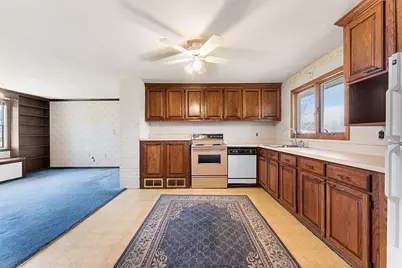 98 Brookfield Dr, Brockton, MA 02302 - Photo 4