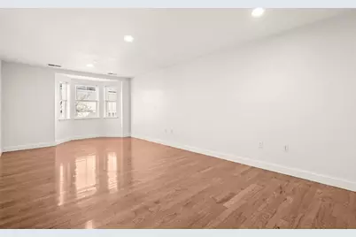 120 Wyllis Ave #103, Everett, MA 02149 - Photo 4