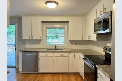 84 Cleveland Rd, Wellesley, MA 02482 - Photo 2