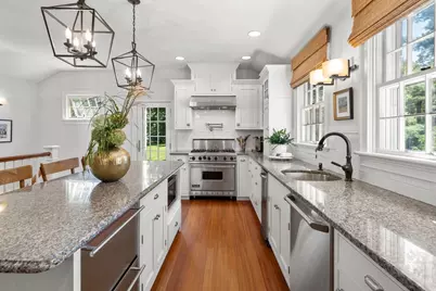 104 Standish St, Duxbury, MA 02332 - Photo 4