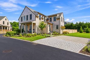 18 Honeysuckle Dr, Nantucket, MA 02554 - Photo 1