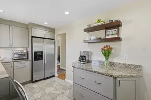 53 Enfield St, Lowell, MA 01852 - Photo 14