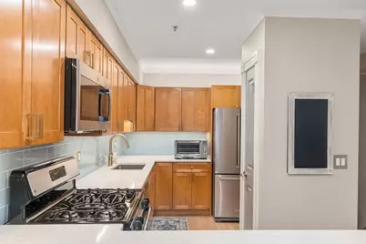 45 W Broadway #111, Boston, MA 02127 - Photo 8