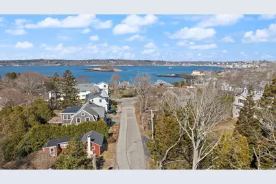 5 Grapevine Rd, Gloucester, MA 01930 - Photo 1