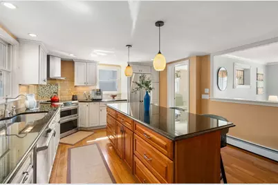 67 Lynnfield St, Lynn, MA 01904 - Photo 10