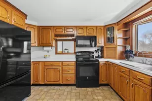 415 Chase Rd, Dartmouth, MA 02747 - Photo 20