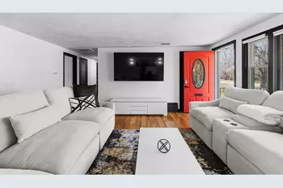 415 Chase Rd, Dartmouth, MA 02747 - Photo 4