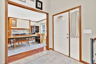 1542 S Branch Pkwy, Springfield, MA 01129 - Photo 6