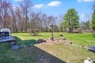 1542 S Branch Pkwy, Springfield, MA 01129 - Photo 36