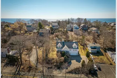 129 Thatcher Rd, Gloucester, MA 01930 - Photo 4