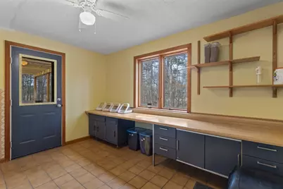 693 Elm St, Leominster, MA 01453 - Photo 34