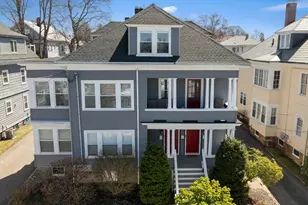 13 Roslyn St, Salem, MA 01970 - Photo 1