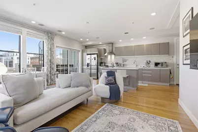 171 W 4th St #7, Boston, MA 02127 - Photo 1