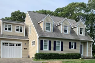 31 Hillside Ave, Falmouth, MA 02556 - Photo 1