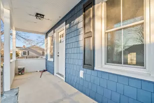 31 Dexter St, Methuen, MA 01844 - Photo 4