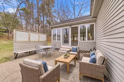 26 Longfellow Dr, Franklin, MA 02038 - Photo 6