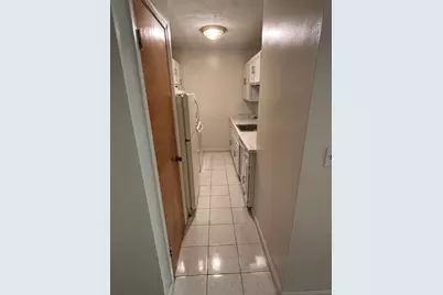 2130 Massachusetts Ave #3D, Cambridge, MA 02140 - Photo 6