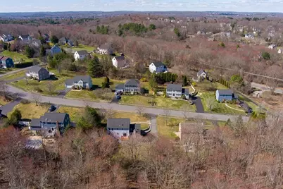 7 Farmington Dr, Shrewsbury, MA 01545 - Photo 6