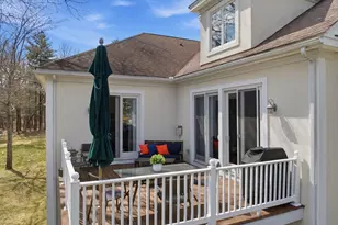 2 Dove Ln, Andover, MA 01810 - Photo 4