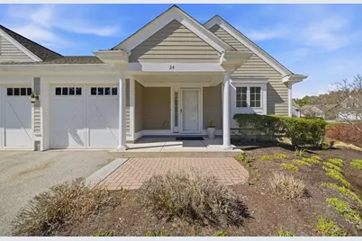 24 Carriage Ln #24, Duxbury, MA 02332 - Photo 1