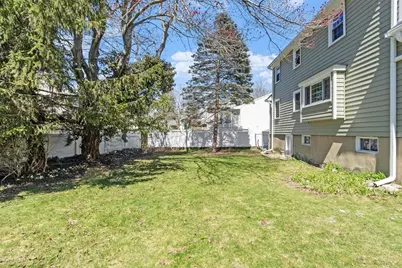 126 Pleasant Street, Melrose, MA 02176 - Photo 24