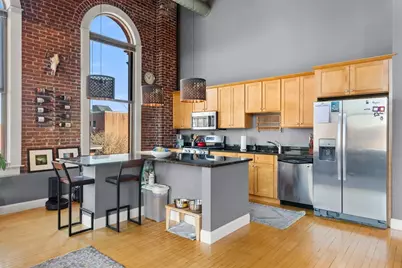 10 Kearney Sq #404, Lowell, MA 01852 - Photo 2