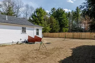 111 Wood St, Athol, MA 01331 - Photo 12