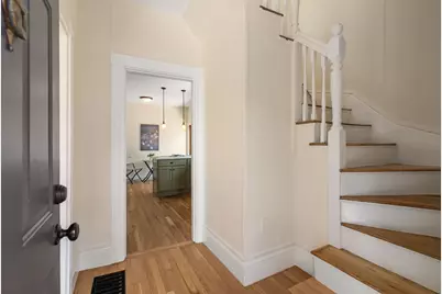 8 Belmont Pl, Somerville, MA 02143 - Photo 16