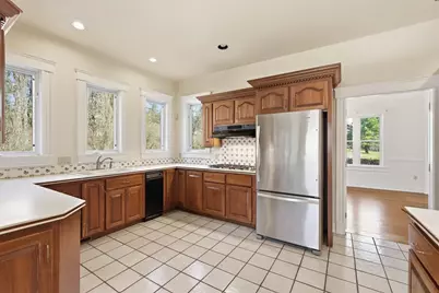 365 Middle St, Amherst, MA 01002 - Photo 16