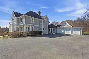 365 Middle St, Amherst, MA 01002 - Photo 2