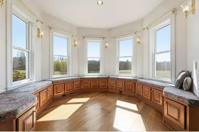 365 Middle St, Amherst, MA 01002 - Photo 10