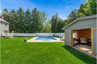 443 Vernon St, Bridgewater, MA 02324 - Photo 4