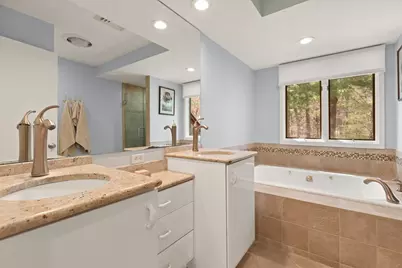 17 Apple Valley Dr #17, Sharon, MA 02067 - Photo 14