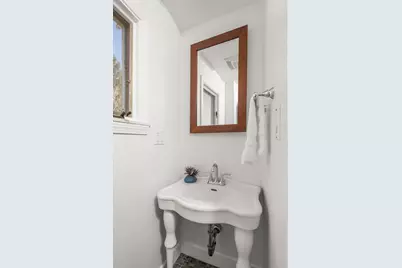 11 Lowell Street, Beverly, MA 01915 - Photo 16