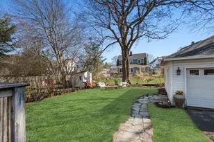 11 Lowell St, Beverly, MA 01915 - Photo 22