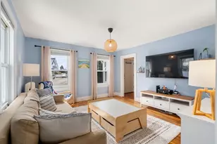 17 Linden St, Maynard, MA 01754 - Photo 4