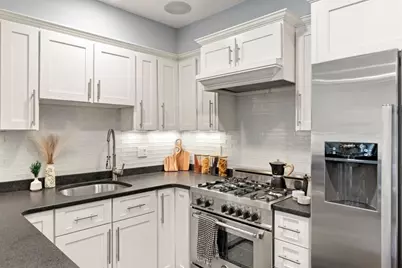 12 Mohawk St #9, Boston, MA 02127 - Photo 6