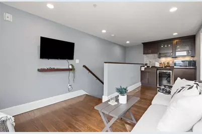 12 Mohawk St #9, Boston, MA 02127 - Photo 10