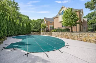 8 Stratford Way, Lincoln, MA 01773 - Photo 32