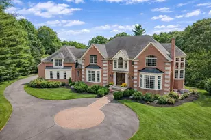 8 Stratford Way, Lincoln, MA 01773 - Photo 1