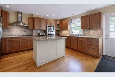 2 Ward Ct, Boston, MA 02127 - Photo 2