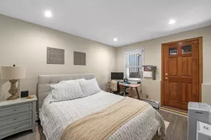 139 W Sixth St, Boston, MA 02127 - Photo 18