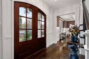 136 Beaumont Ave, Newton, MA 02460 - Photo 4