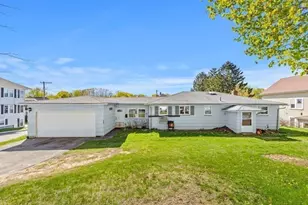 21 Spring St, Webster, MA 01570 - Photo 30