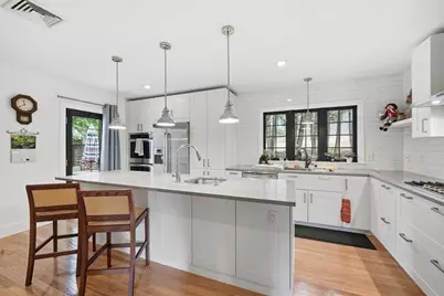 54 Huntington Rd, Hadley, MA 01035 - Photo 4