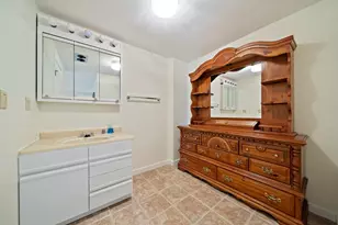 25 Oceanside Dr, Hull, MA 02045 - Photo 24