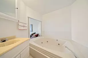 25 Oceanside Dr, Hull, MA 02045 - Photo 22