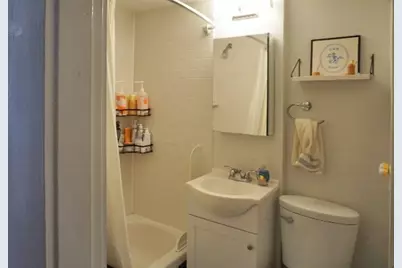 110 Willow St #02, Cambridge, MA 02141 - Photo 6