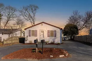 10 Regent Ave, Wareham, MA 02571 - Photo 2