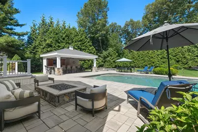 5 Dole Pl, West Newbury, MA 01985 - Photo 4